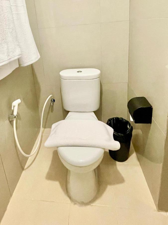 Pondokcabe Hilir Nemuru Hotel Ciputat מראה חיצוני תמונה