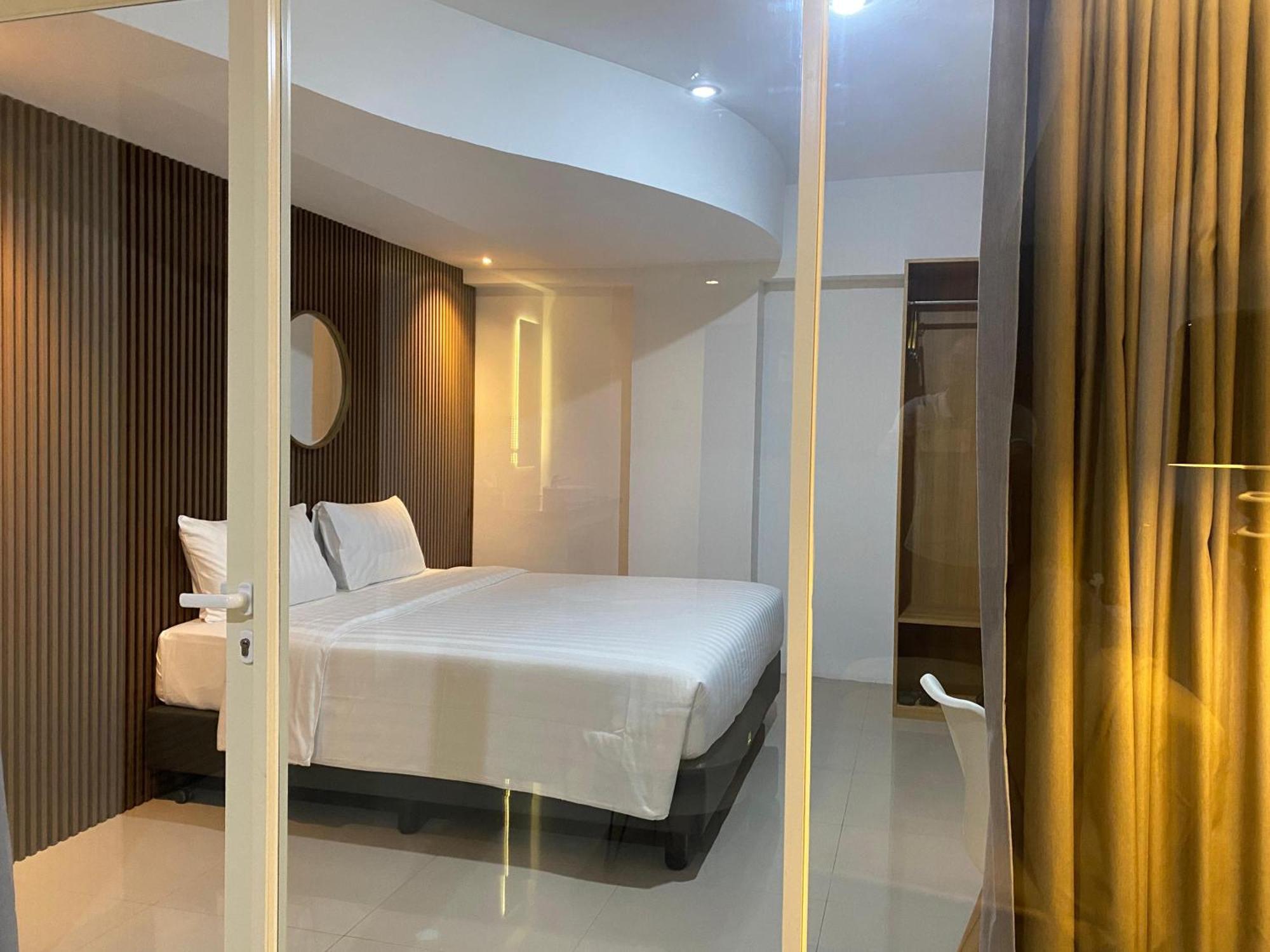 Pondokcabe Hilir Nemuru Hotel Ciputat מראה חיצוני תמונה