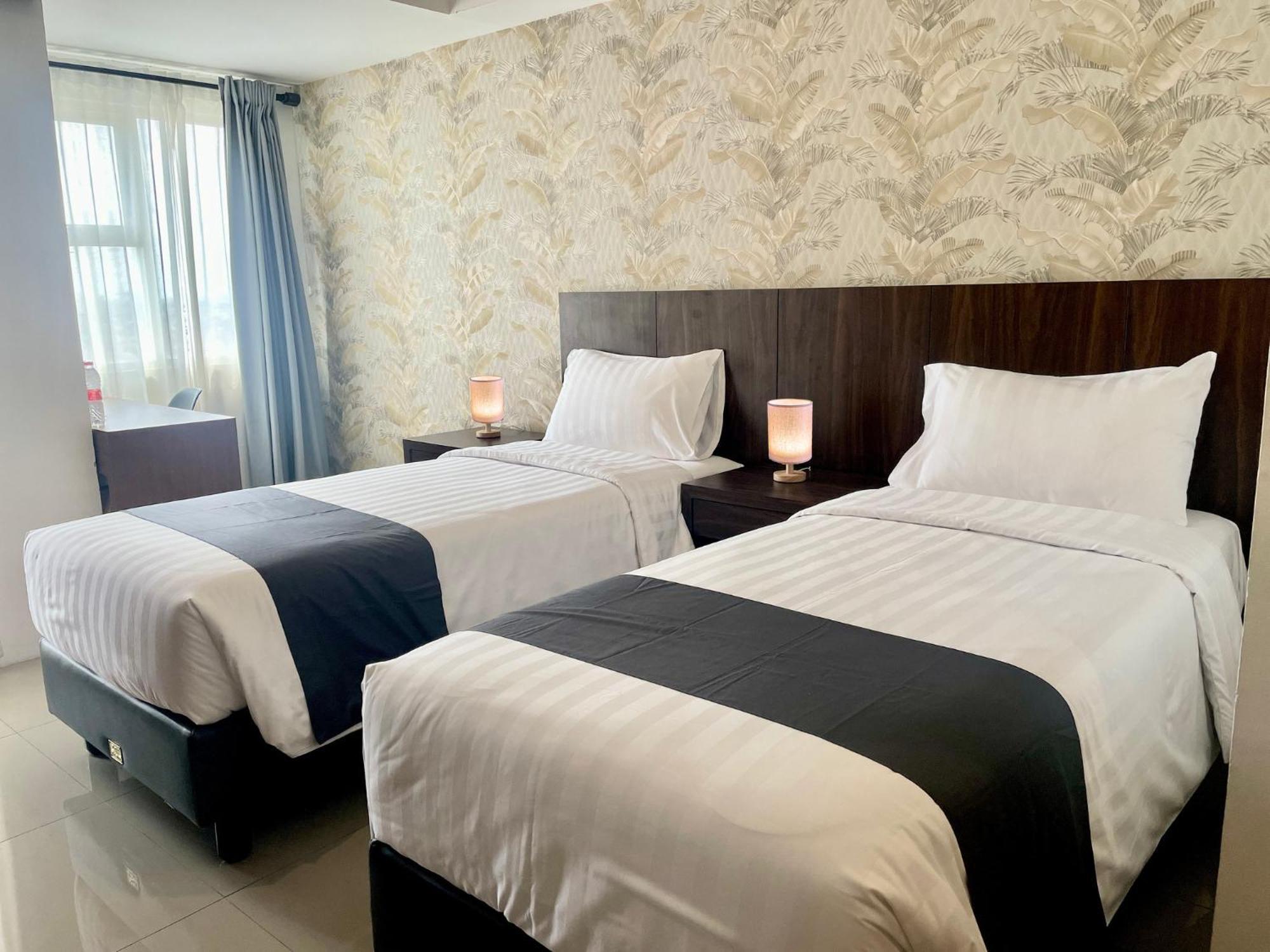 Pondokcabe Hilir Nemuru Hotel Ciputat מראה חיצוני תמונה